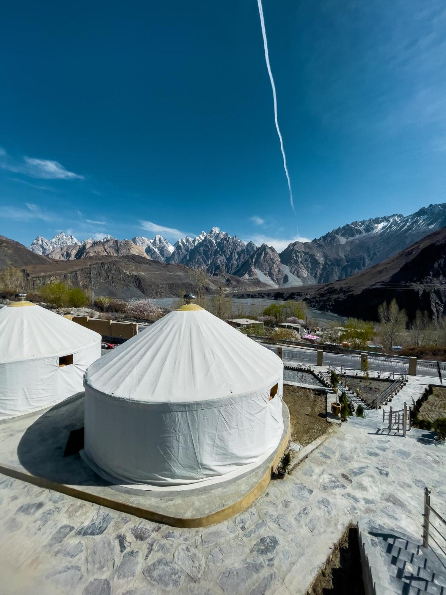 Apex Hotels And Resorts Hussaini Karimabad  Exterior foto